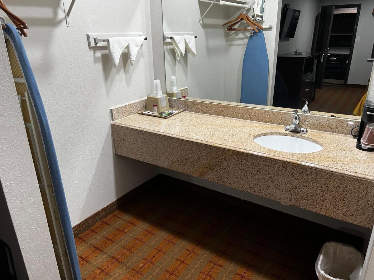 Economy Inn Ashdown Esterno foto